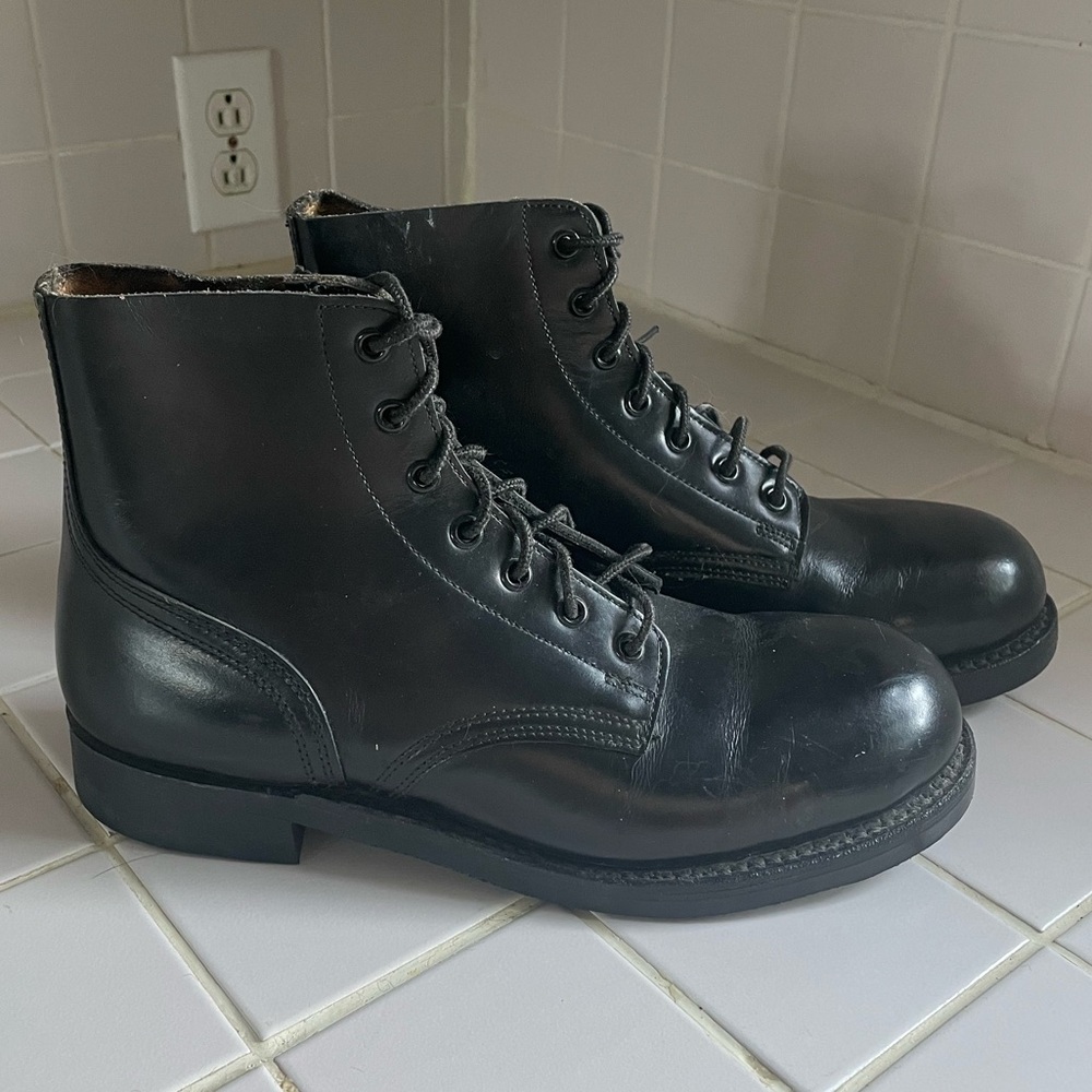 Biltrite | Black Leather Vintage Lace-Up Boots